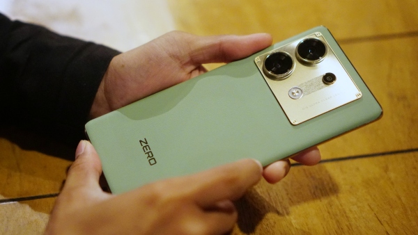 ಈ 5G ಸ್ಮಾರ್ಟ್ಫೋನಿನ ಡಿಸ್ಕೌಂಟ್ ಬೆಲೆ ಕೇಳಿದ್ರೆ, ನೀವು ಅಚ್ಚರಿ ಪಡ್ತೀರಾ! ಈ 5G ಸ್ಮಾರ್ಟ್ಫೋನಿನ ಡಿಸ್ಕೌಂಟ್ ಬೆಲೆ ಕೇಳಿದ್ರೆ, ನೀವು ಅಚ್ಚರಿ ಪಡ್ತೀರಾ!