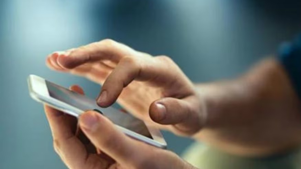 ಅರ್ಧಕ್ಕಿಂತ ಹೆಚ್ಚು ಭಾರತೀಯ ಯುವಕರು ಪ್ರತಿದಿನ 3 ಗಂಟೆ ಇದನ್ನೇ ನೋಡ್ತಾರಂತೆ...