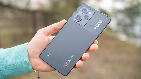 ಅಧಿಕ RAM ಇರುವ ಈ ಮೊಬೈಲ್‌ ಈಗ ಭರ್ಜರಿ ಡಿಸ್ಕೌಂಟ್‌ ಬೆಲೆಗೆ ಲಭ್ಯ!