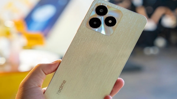 ರಿಯಲ್‌ಮಿಯ ಇತ್ತೀಚಿನ ಈ ಫೋನಿಗೆ ಭಾರೀ ರಿಯಾಯಿತಿ!..ಅಧಿಕ ಬ್ಯಾಟರಿ ಆಯ್ಕೆ!