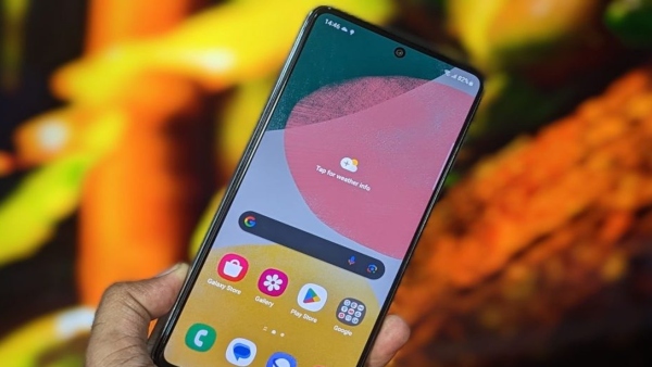 ಸ್ಯಾಮ್‌ಸಂಗ್‌ ಪ್ರಿಯರಿಗೆ ಹಬ್ಬವೋ ಹಬ್ಬ!..ಈ ಆಫರ್‌ ತಿಳಿದ್ರೆ, ಫುಲ್‌ ಖುಷ್‌!