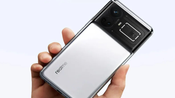 ರಿಯಲ್‌ಮಿ GT5 ಪ್ರೊ ಫೋನಿನ ಕ್ಯಾಮೆರಾ ಫೀಚರ್ಸ್ ಲೀಕ್..ಅಬ್ಬಬ್ಬಾ ಎಂದ ಗ್ರಾಹಕ!