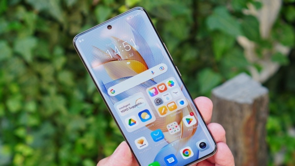 ಕೆಲ ದಿನಗಳ ಹಿಂದೆ ಬಿಡುಗಡೆ ಆಗಿ ಸದ್ದು ಈ ಫೋನ್‌ ಮೇಲೆ ಇದೀಗ ಭಾರಿ ಡಿಸ್ಕೌಂಟ್‌!