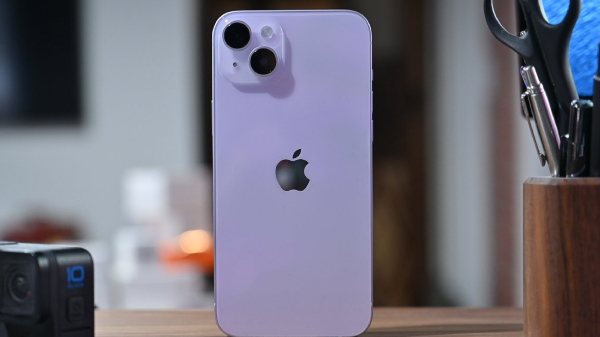 ಐಫೋನ್‌ 14 ಪ್ಲಸ್‌ ಅನ್ನು ದೀಪಾವಳಿ ವಿಶೇಷ ಸೇಲ್‌ನಲ್ಲಿ 20,400ರೂ.ಗೆ ಖರೀದಿಸಿ!  