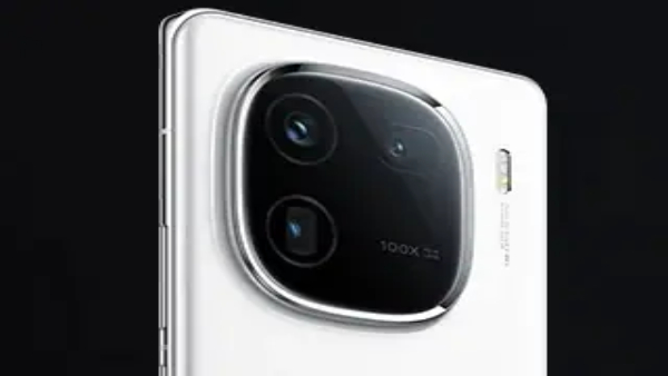 ಮೊಬೈಲ್‌ ಪ್ರಿಯರ ಎದೆ ಬಡಿತ ಹೆಚ್ಚಿಸಿದ ಐಕ್ಯೂ 12 ಪ್ರೊ! ಫೀಚರ್ಸ್‌ ಮಾತ್ರ ಬೆಂಕಿ!