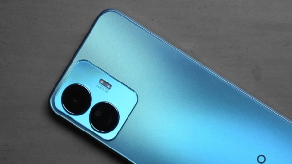 ವೇಗದ ಪ್ರೊಸೆಸರ್‌ನ ಈ ಫೋನಿನ ಬೆಲೆಯಲ್ಲಿ ಭರ್ಜರಿ ಡಿಸ್ಕೌಂಟ್‌!