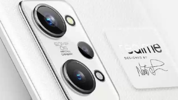 ರಿಯಲ್‌ಮಿಯ ಈ ಫೋನಿಗೆ ಭಾರೀ ಆಫರ್‌!..ಇದರ ಲುಕ್‌ಗೆ ಗ್ರಾಹಕರು ಫಿದಾ!