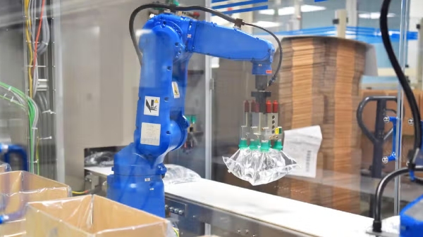 ವ್ಯಕ್ತಿಯನ್ನು ಕ್ರೂರವಾಗಿ ಕೊಂದುಹಾಕಿದ ರೋಬೋಟ್!