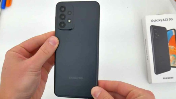 ಸ್ಯಾಮ್‌ಸಂಗ್‌ನ ಈ ಫೋನ್‌ಗೆ 25% ರಿಯಾಯಿತಿ ಅಂದ್ರೆ ನೀವು ನಂಬಲೇಬೇಕು! 8GB RAM.. 