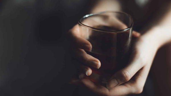 ಮದ್ಯ ಪ್ರಿಯರೇ ಎಚ್ಚರ... ನಿಮಗೆ ಕಾದಿದೆ ಸಂಚಕಾರ! ಹೀಗೋ ಮೋಸ ಮಾಡ್ತಾರೆ ಹುಷಾರ್...