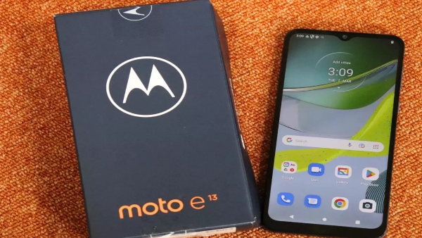 ಈ ಅಗ್ಗದ ಮೊಟೊ ಮೊಬೈಲ್‌ ಈಗ ಇನ್ನಷ್ಟು ಕಡಿಮೆ ಬೆಲೆಗೆ ಲಭ್ಯ!