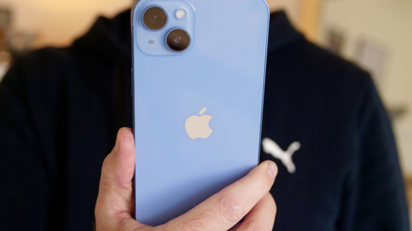 iphone: 89,900 ರೂ.ಗಳ ಈ ಐಫೋನ್‌ 42 ಸಾವಿರಕ್ಕಿಂತಲೂ ಕಡಿಮೆ ಬೆಲೆಗೆ ಲಭ್ಯ! 