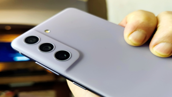 ಸ್ಯಾಮ್‌ಸಂಗ್‌ನ ಈ ಫೋನಿನ ಆಫರ್‌ ತಿಳಿದ್ರೆ, ನೀವು OMG ಅನ್ನೋದು ಪಕ್ಕಾ!