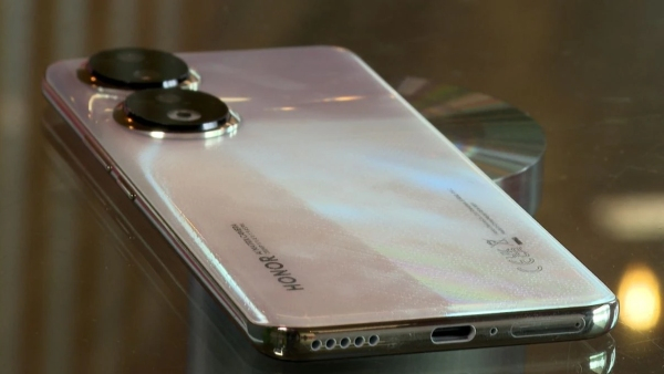 Honor: ಹಾನರ್‌ ಸಂಸ್ಥೆಯ ಈ ಫೋನ್‌ ಮೇಲೆ ಭರ್ಜರಿ ಡಿಸ್ಕೌಂಟ್‌! 200 MP ಕ್ಯಾಮೆರಾ 