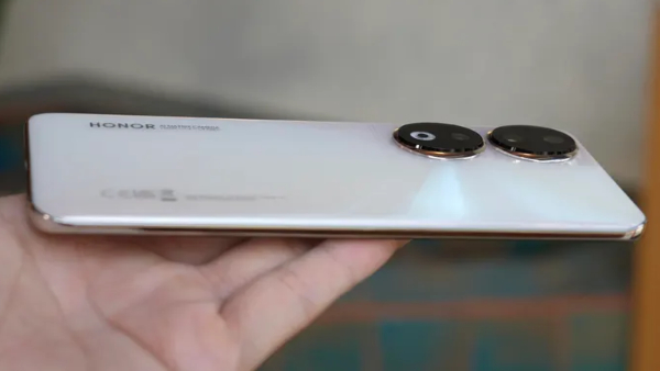 200ಎಂಪಿ ಕ್ಯಾಮೆರಾ ಸೌಲಭ್ಯದ ಈ ಫೋನ್‌ ಬೆಲೆಯಲ್ಲಿ ಸಖತ್ ಇಳಿಕೆ!