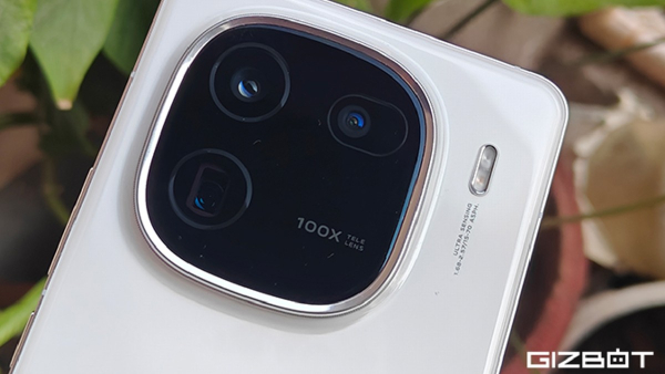 ಇತ್ತೀಚಿಗೆ ಎಂಟ್ರಿ ನೀಡಿದ್ದ ಐಕ್ಯೂ 12 5G ಫೋನ್‌ ಡಿಸ್ಕೌಂಟ್‌ ಬೆಲೆಯಲ್ಲಿ ಲಭ್ಯ!