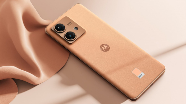  ಹೊಸ ಬಣ್ಣದ ಆಯ್ಕೆಯಲ್ಲಿ ಈ ಮೊಟೊರೊಲಾ ಸ್ಮಾರ್ಟ್‌ಫೋನ್‌ಗಳು: ಬೆಲೆ ಬದಲಾಯ್ತಾ?  