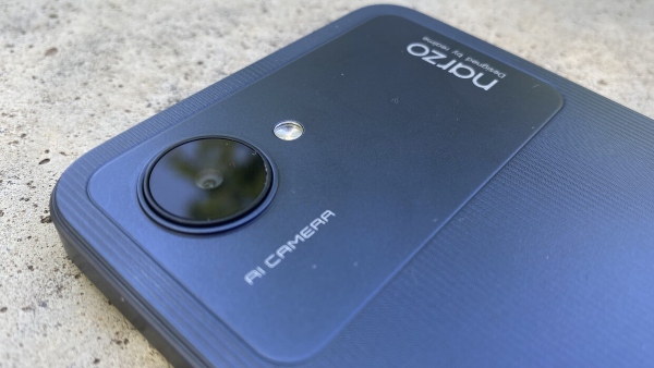 ಈ ಎಂಟ್ರಿ ಲೆವೆಲ್‌ ಫೋನಿಗೆ ಈಗ ಬಿಗ್‌ ಡಿಸ್ಕೌಂಟ್‌!..ಗ್ರಾಹಕರು ಫುಲ್‌ ಖುಷ್!