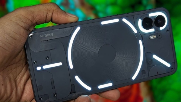  ಭಾರತದಲ್ಲಿ ನಥಿಂಗ್ ಫೋನ್ 2 ಬೆಲೆ ದಿಢೀರ್ ಇಳಿಕೆ; ಹೊಸ ಬೆಲೆ ಎಷ್ಟು ಗೊತ್ತಾ!?  