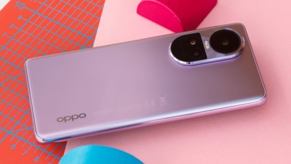 3D ಕರ್ವ್ಡ್‌ ಡಿಸ್‌ಪ್ಲೇ ಇರುವ ಒಪ್ಪೋದ ಈ ಫೋನಿನ ಬೆಲೆಯಲ್ಲಿ ಸಖತ್‌ ಇಳಿಕೆ!