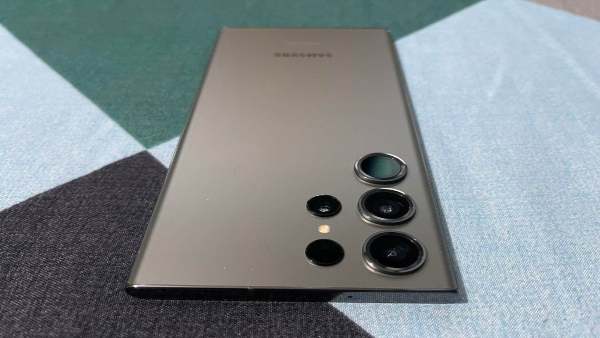 ಸ್ಯಾಮ್‌ಸಂಗ್‌ ಫೋನ್‌ ಬಳಕೆದಾರರಿಗೆ ಬಿಗ್‌ ಶಾಕ್‌! ಹೀಗೆ ಮಾಡದೇ ಹೋದ್ರೆ ಬಲು ಕಷ್ಟ