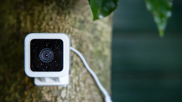  21 ವರ್ಷದ ಯೂಟ್ಯೂಬರ್‌ ಮನೆಯ ಸಿಸಿಟಿವಿ ಹ್ಯಾಕ್‌, ಖಾಸಗಿ ವಿಡಿಯೋ ಲೀಕ್‌!  