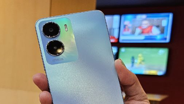 ವಿವೋದ ಈ 5G ಫೋನಿಗೆ ಈಗ ಭಾರೀ ಡಿಸ್ಕೌಂಟ್‌!..ಗ್ರಾಹಕರಿಗೆ ಖುಷಿ!