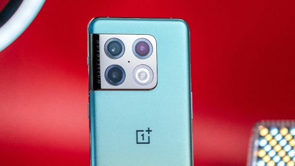 ಈ ಒನ್‌ಪ್ಲಸ್‌ ಫೋನಿನ ಬೆಲೆಯಲ್ಲಿ ಭರ್ಜರಿ ಇಳಿಕೆ!..ಗ್ರಾಹಕರಿಗೆ ಸಖತ್ ಉಳಿತಾಯ!