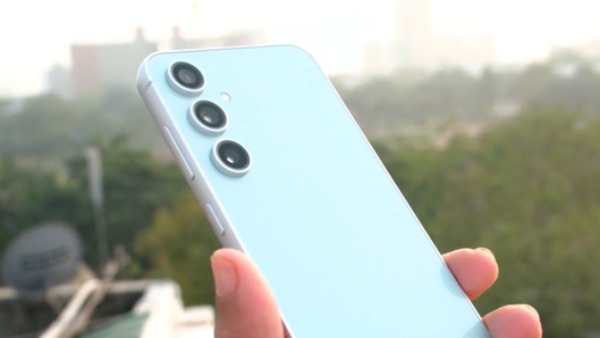 ವಾವ್‌!..ಸ್ಯಾಮ್‌ಸಂಗ್‌ನ ಈ ದೈತ್ಯ ಫೋನಿನ ಬೆಲೆಯಲ್ಲಿ ಭಾರೀ ಇಳಿಕೆ!