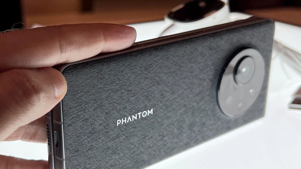 ಈ ಫೋಲ್ಡ್ ಮಾದರಿಯ ಫೋನಿನ ಬೆಲೆಯಲ್ಲಿ ಈಗ ಭರ್ಜರಿ ಇಳಿಕೆ!