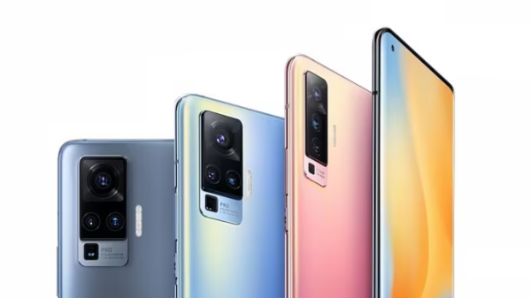 ವಿವೋದ ಈ ಪ್ರೀಮಿಯಂ ಫೋನ್‌ ಬೆಲೆಯಲ್ಲಿ ಇಳಿಕೆ! 8GB RAM, ಕ್ವಾಡ್ ಕ್ಯಾಮೆರಾ ...