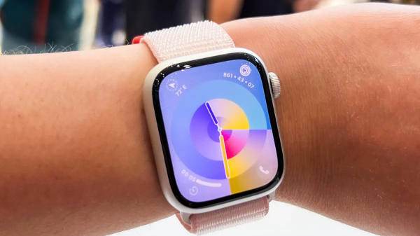 ಕಾರು ಅಪಘಾತದ ನಂತರ 82 ವರ್ಷದ ವ್ಯಕ್ತಿಯ ಜೀವ ಉಳಿಸಿದ ಆಪಲ್ ವಾಚ್: ಹೇಗೆ ಗೊತ್ತಾ?