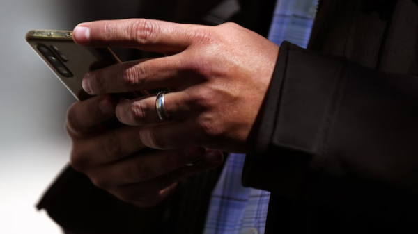 ಫೋನ್‌ಗಳಲ್ಲಿ ವಿಶೇಷ ಸೌಲಭ್ಯ! ಕಳುವಾದ ಫೋನ್ ಆಫ್‌ ಆಗಿದ್ರೂ ಪತ್ತೆ ಮಾಡಬಹುದು...