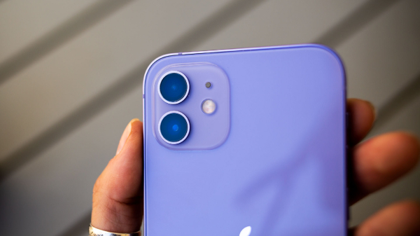 ಆಪಲ್ ಅಂತಿಮವಾಗಿ ಐಫೋನ್ 12 ಬಳಕೆದಾರರಿಗೆ ಗುಡ್‌ ನ್ಯೂಸ್‌ ನೀಡಿಯೇ ಬಿಟ್ಟಿತು!  