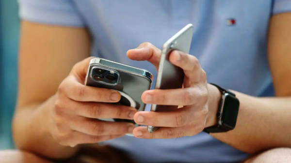 ಆಪಲ್ ಡಿವೈಸ್ ಬಳಕೆದಾರರಿಗೆ ಸರ್ಕಾರದಿಂದ ಗಂಭೀರ ಎಚ್ಚರಿಕೆ! ಮೊದಲು ಈ ಕೆಲಸ ಮಾಡಿ ಆಪಲ್ ಡಿವೈಸ್ ಬಳಕೆದಾರರಿಗೆ ಸರ್ಕಾರದಿಂದ ಗಂಭೀರ ಎಚ್ಚರಿಕೆ! ಮೊದಲು ಈ ಕೆಲಸ ಮಾಡಿ