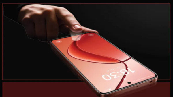 ಇಂದು ರಿಯಲ್‌ಮಿ P1 ಫೋನ್‌ ಫಸ್ಟ್‌ ಸೇಲ್‌!..ಏನಾದ್ರೂ ಡಿಸ್ಕೌಂಟ್‌ ಇದೆಯಾ?