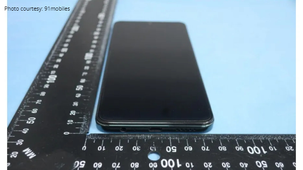 ಶೀಘ್ರದಲ್ಲೇ ವಿವೋ Y38 5G ಸ್ಮಾರ್ಟ್‌ಫೋನ್‌; ವಿನ್ಯಾಸ ಮತ್ತು ಫೀಚರ್ಸ್‌ ಲೀಕ್‌...