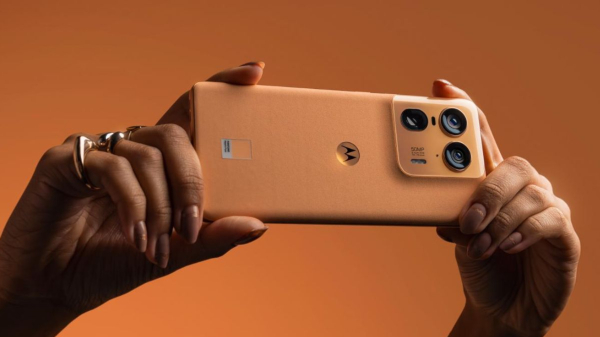 ಶೀಘ್ರದಲ್ಲೇ ಮೊಟೊರೊಲಾ ಎಡ್ಜ್ 50 ಅಲ್ಟ್ರಾ ಲಾಂಚ್‌... ನಿರೀಕ್ಷಿತ ಫೀಚರ್ಸ್‌ ಏನು?