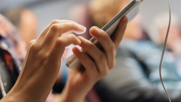 ಸ್ಮಾರ್ಟ್‌ಫೋನ್ ಹದಿಹರೆಯದವರ ಬಳಕೆ ಮನಸ್ಥಿತಿಯನ್ನು ಸುಧಾರಿಸಲಿದೆಯಂತೆ..